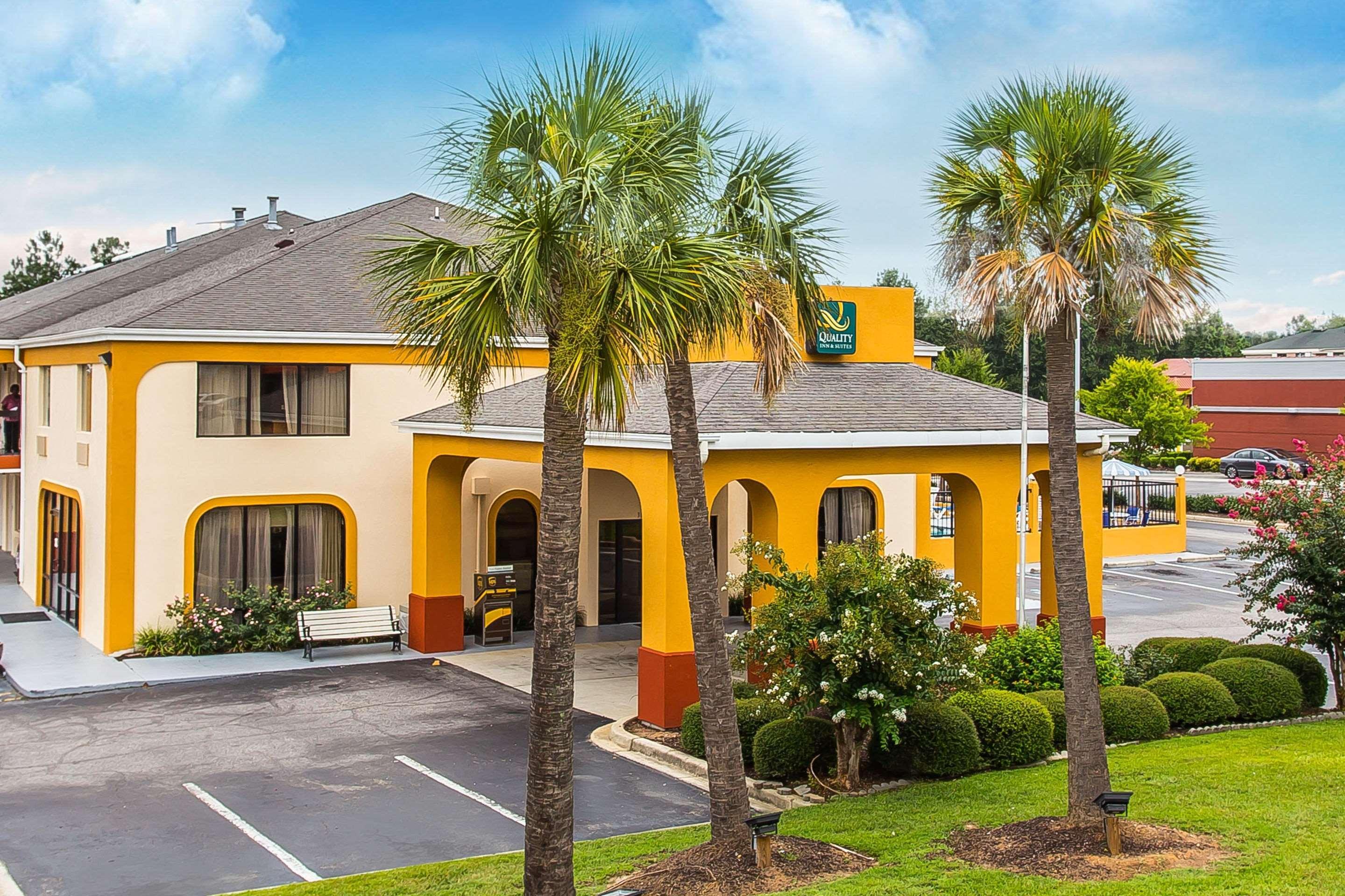 Quality Inn & Suites Orangeburg Exterior photo